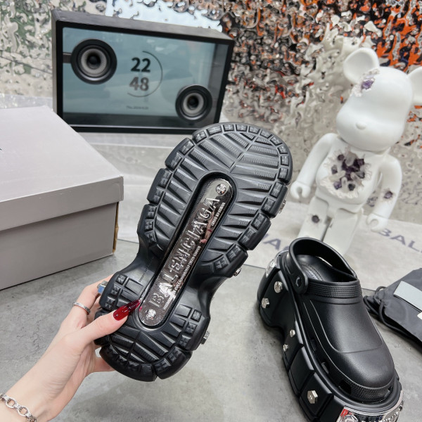 ba*len*cia*ga✖️Cr*0*s sandals