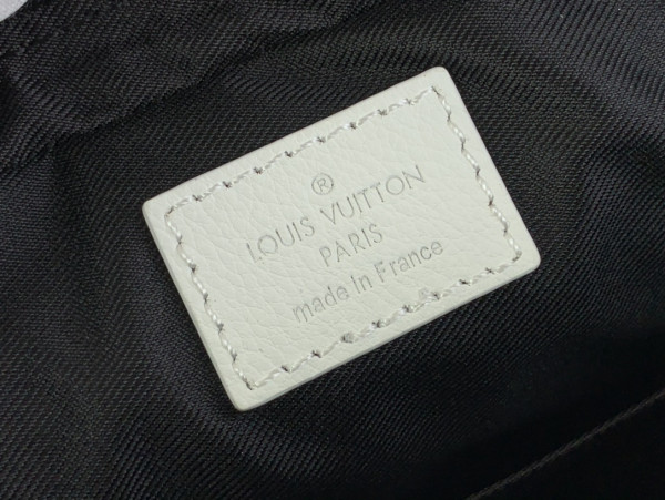 l0*is V*t0n nano alpha-24*16*8 cm