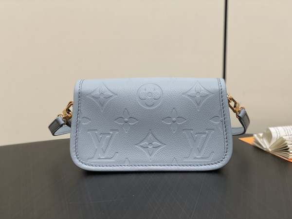 l0*is V*t0n nano diane-19*10.5*6 cm