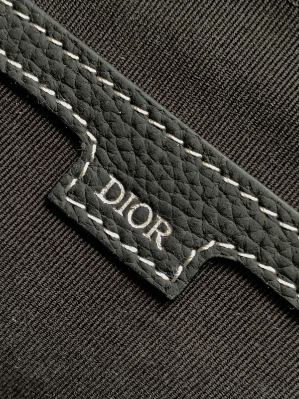 DIRO SADDLE MESSENGER BAG