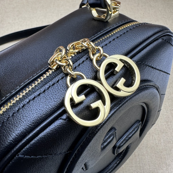 G*u*i blondie top handle bag