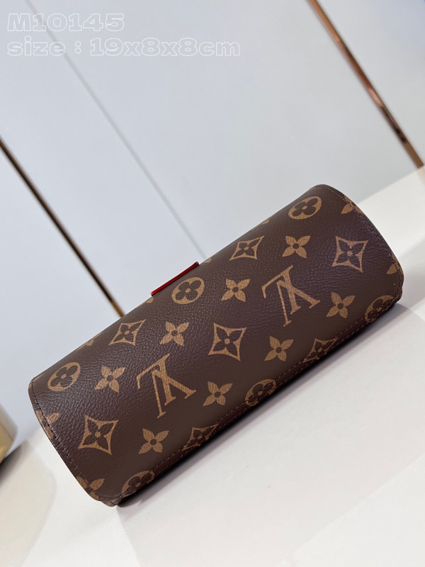 l0*is V*t0n jewelry case