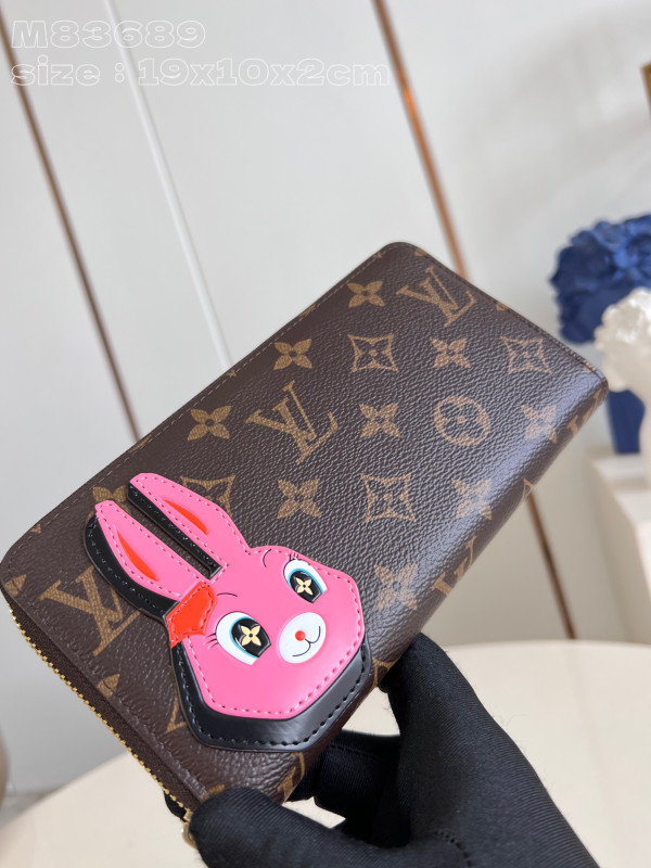 l0*is V*t0n zippy wallet-10*20*2 cm