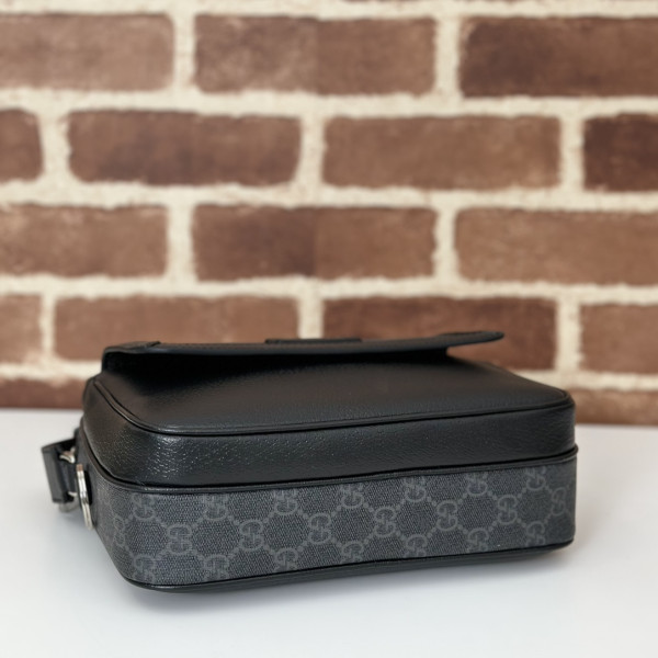 G*u*i small gg crossbody bag with tag