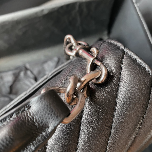 Y*L medium leather shoulder bag-24*17*6.5cm