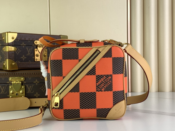 l0*is V*t0n chess messenger-24*24*8cm