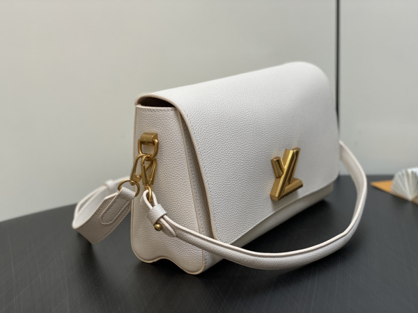 l0*is V*t0n soft twist-27*19*9cm
