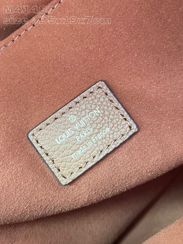 l0*is V*t0n pochette metis-25*19*7cm