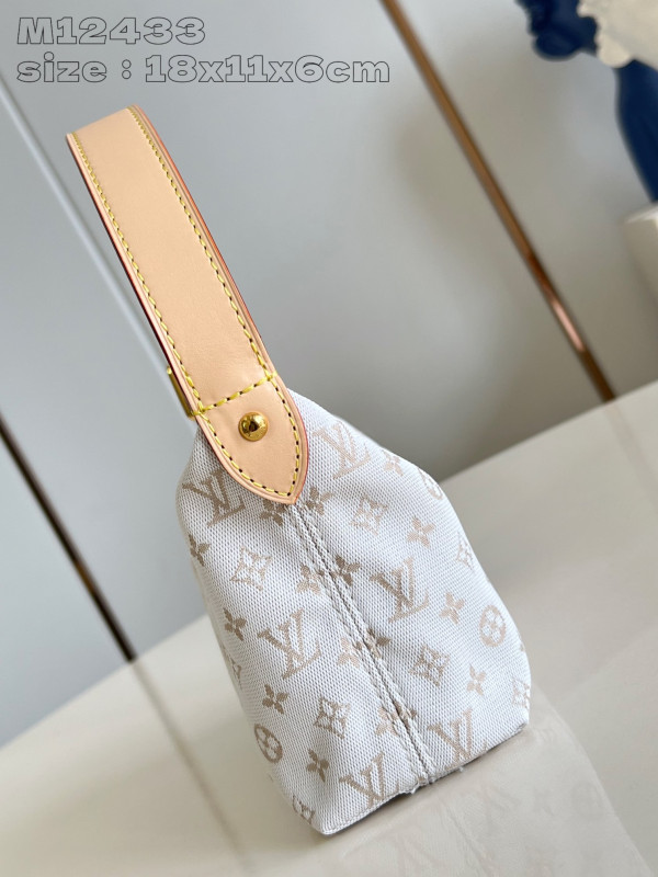 l0*is V*t0n hills pochette