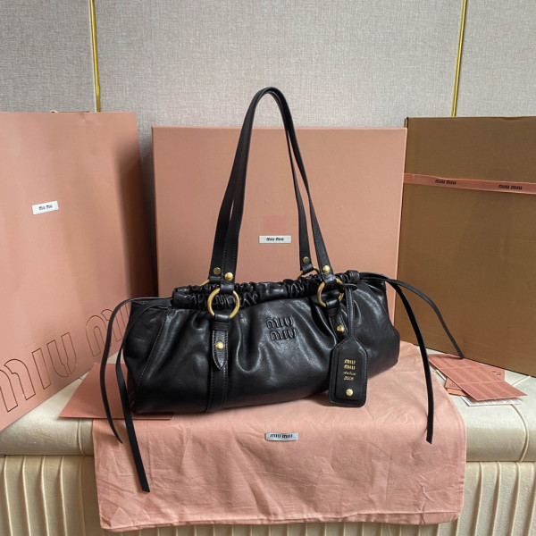 M*um*u joie nappa leather bag-44 x 16 x10.5cm