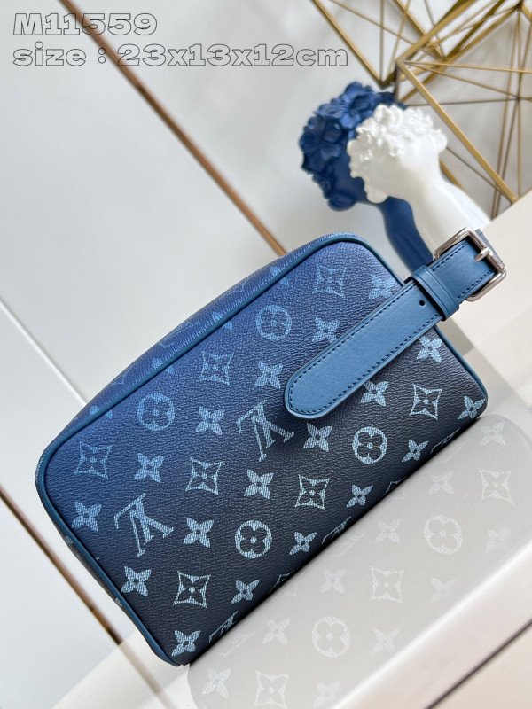l0*is V*t0n locker dopp kit bag-23*13*12cm