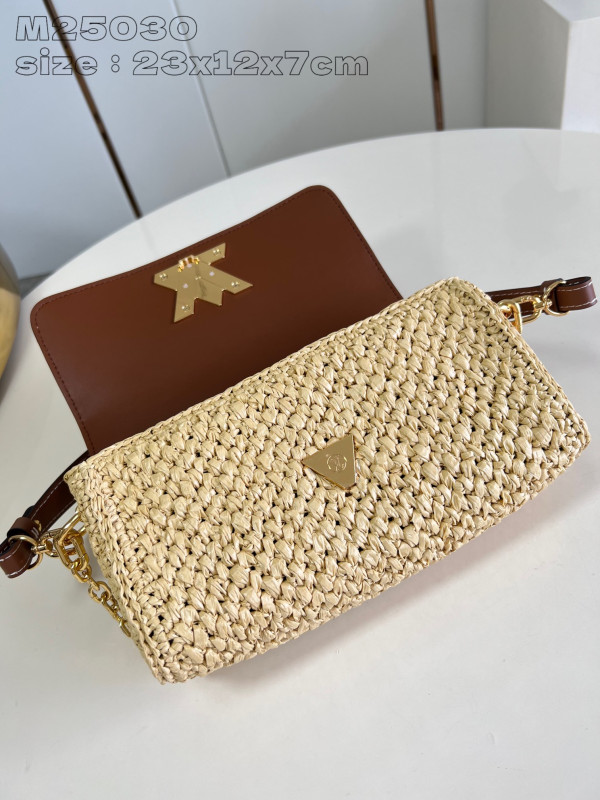 l0*is V*t0n twist west-23.5*12*7cm