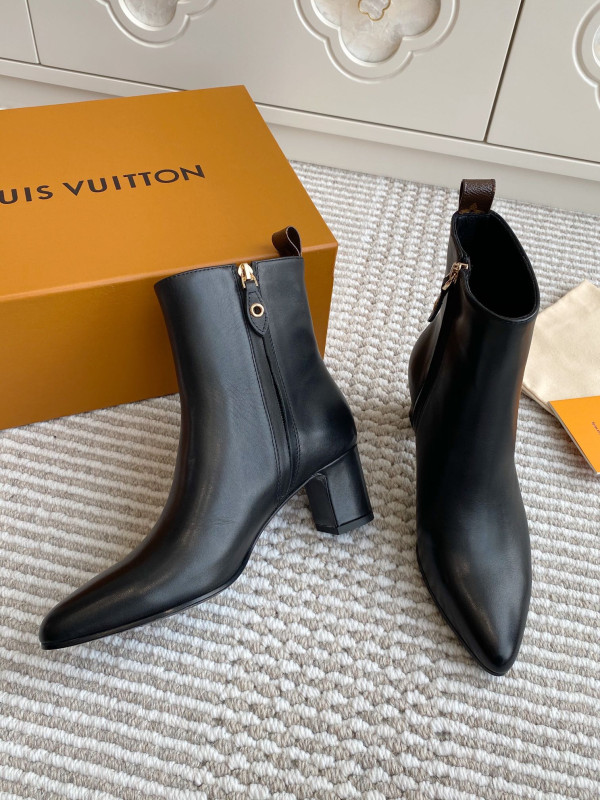 l0*is V*t0n donna ankle boot
