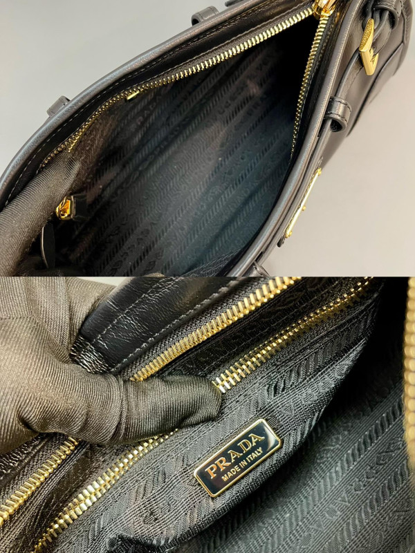 Pra*a small leather shoulder bag