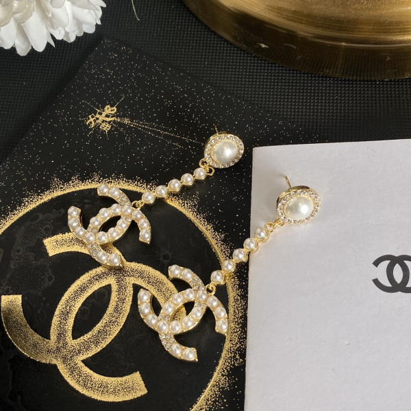 CL EARRINGS