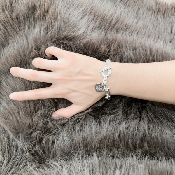 T*f*ny bracelet