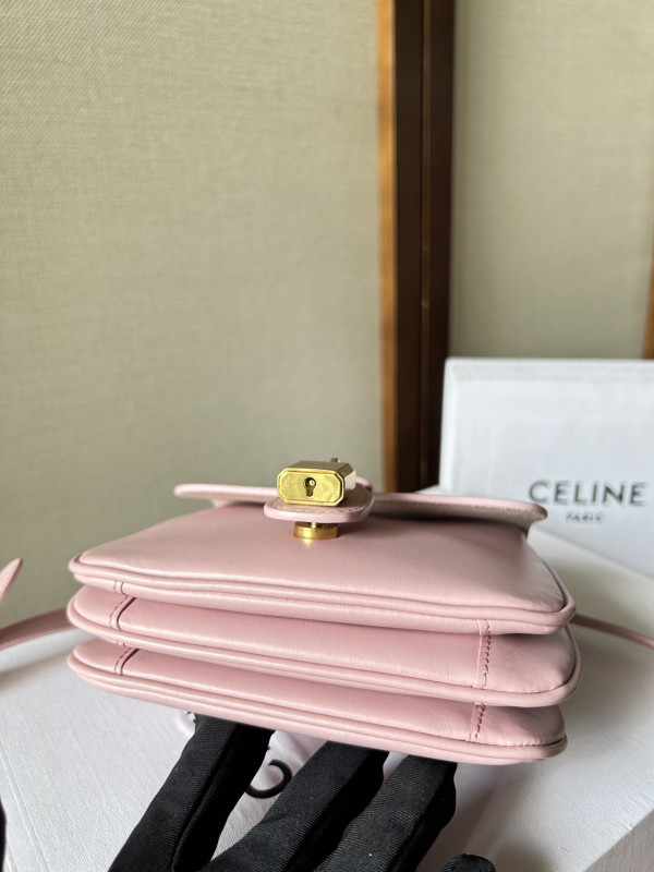 Celin* MINI CHAIN CLAUDE