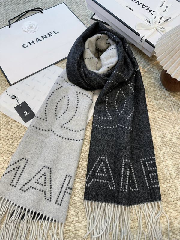 CL Scarf