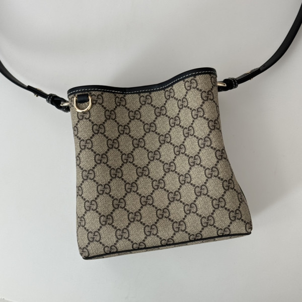 G*u*i gg emblem mini bucket bag