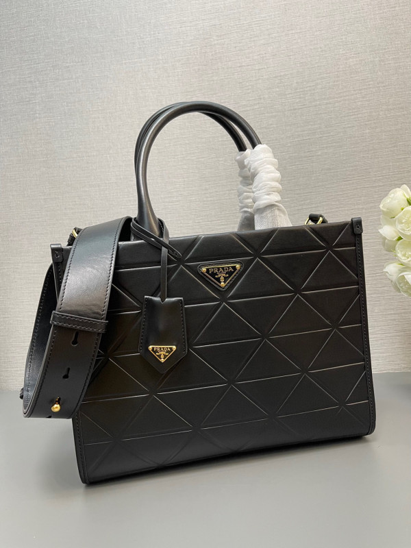 Pra*a symbole medium leather bag