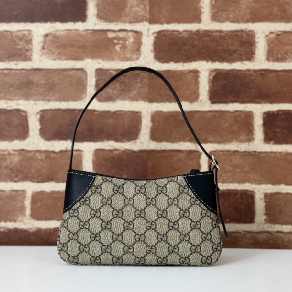 g*u*i gg emblem S*per mini shoulder bag-18*10*3cm
