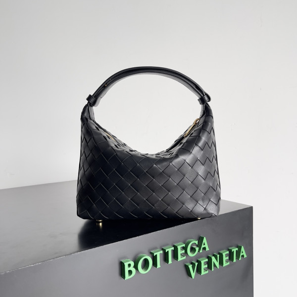 bo*te*ga Ve*ne*ta candy wallace-22*13*9cm