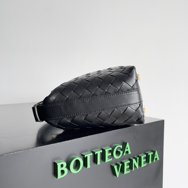 bo*te*ga Ve*ne*ta candy wallace-22*13*9cm