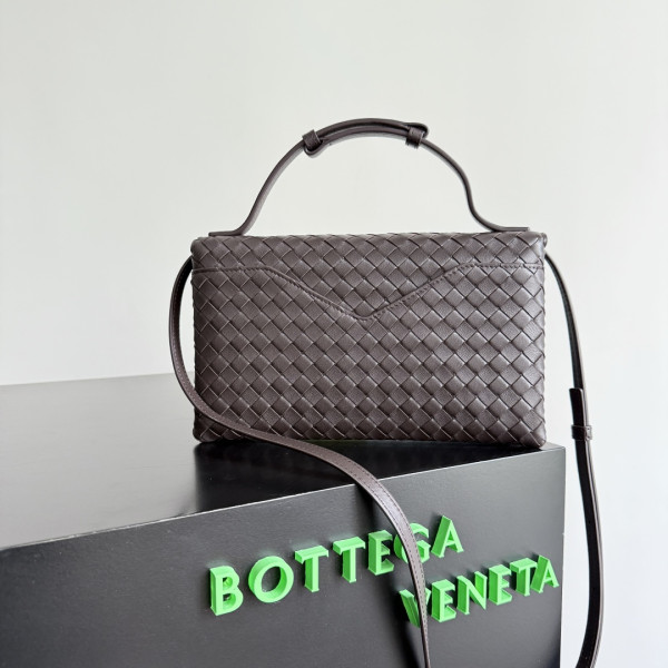 bo*te*ga Ve*ne*ta knot lock-25*16*5.5cm