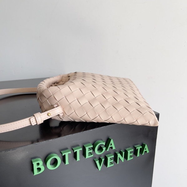 bo*te*ga Ve*ne*ta mini hop-25.5*14.5*11cm