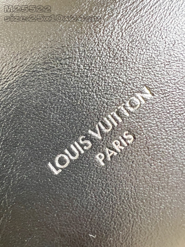 l0*is V*t0n off duty backpack vibe - 25*10*24cm