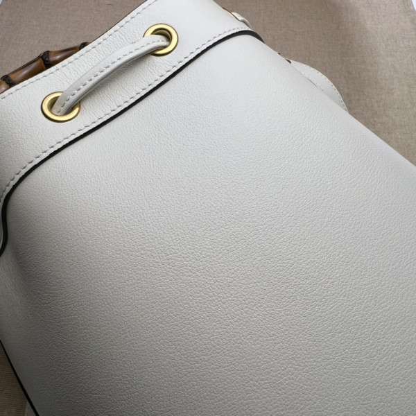 G*u*i diana small bucket bag
