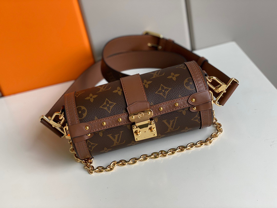l0*is V*t0n papillon trunk