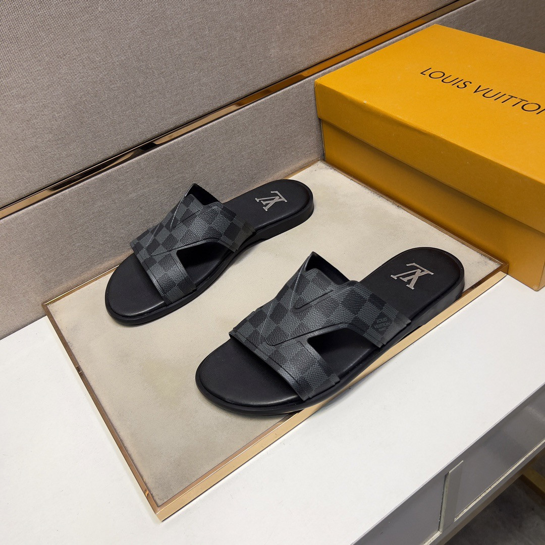 l0*is V*t0n sandals