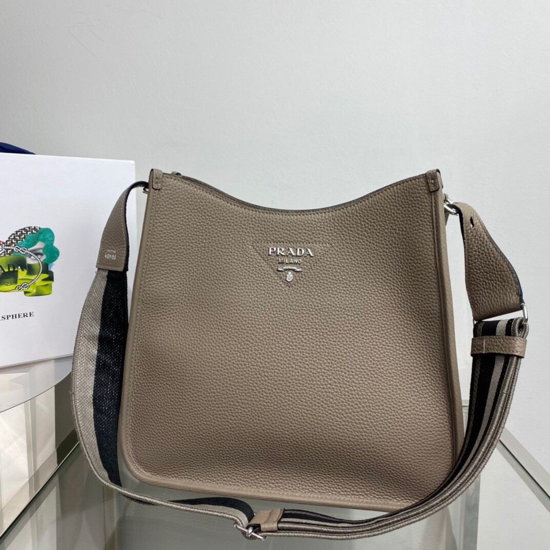 Pra*a leather hobo bag