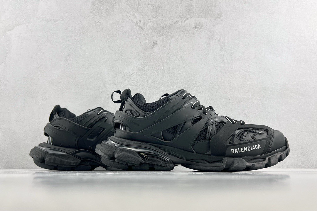 Ba*len*cia*ga runner sneaker