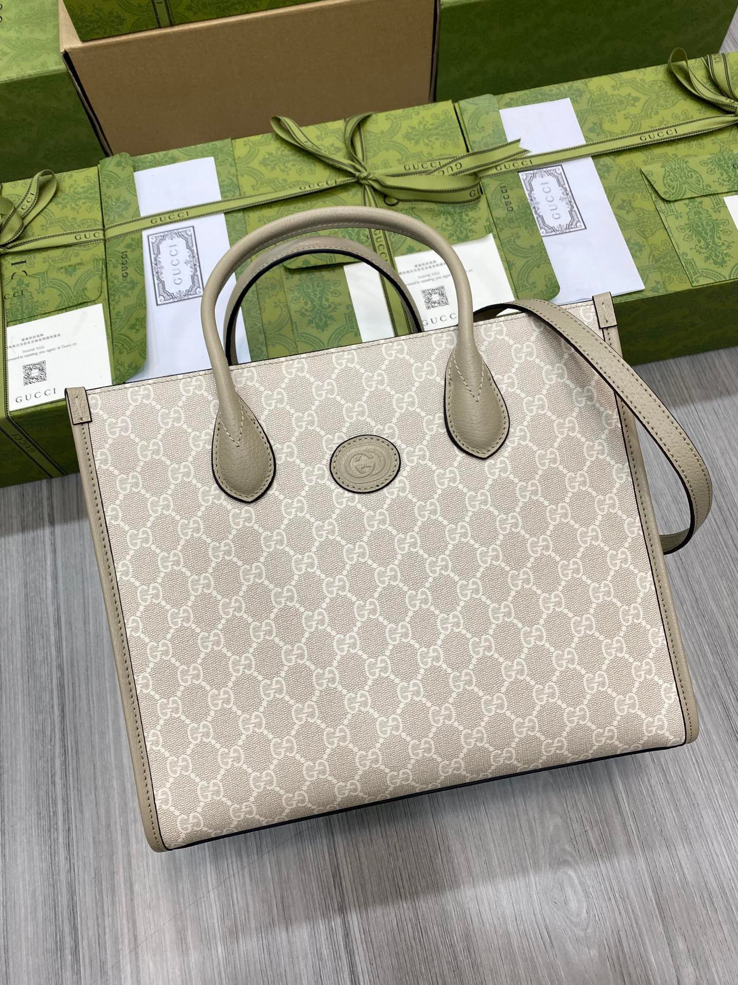 G*u*i gg small tote bag
