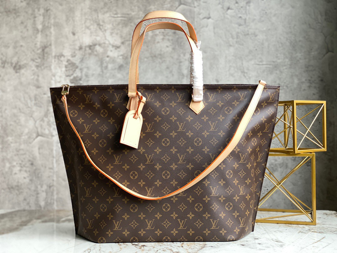l0*is V*t0n all-in large tote bag