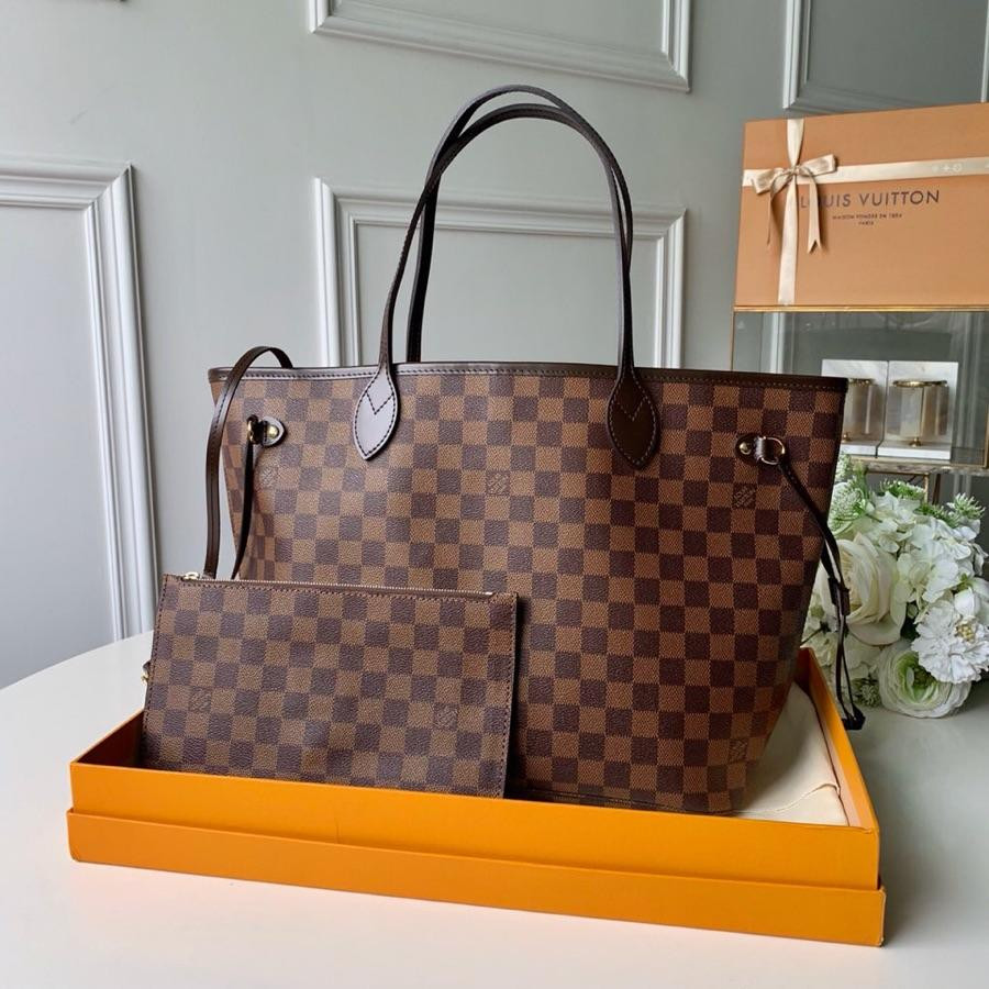 l0*is V*t0n neverfull mm