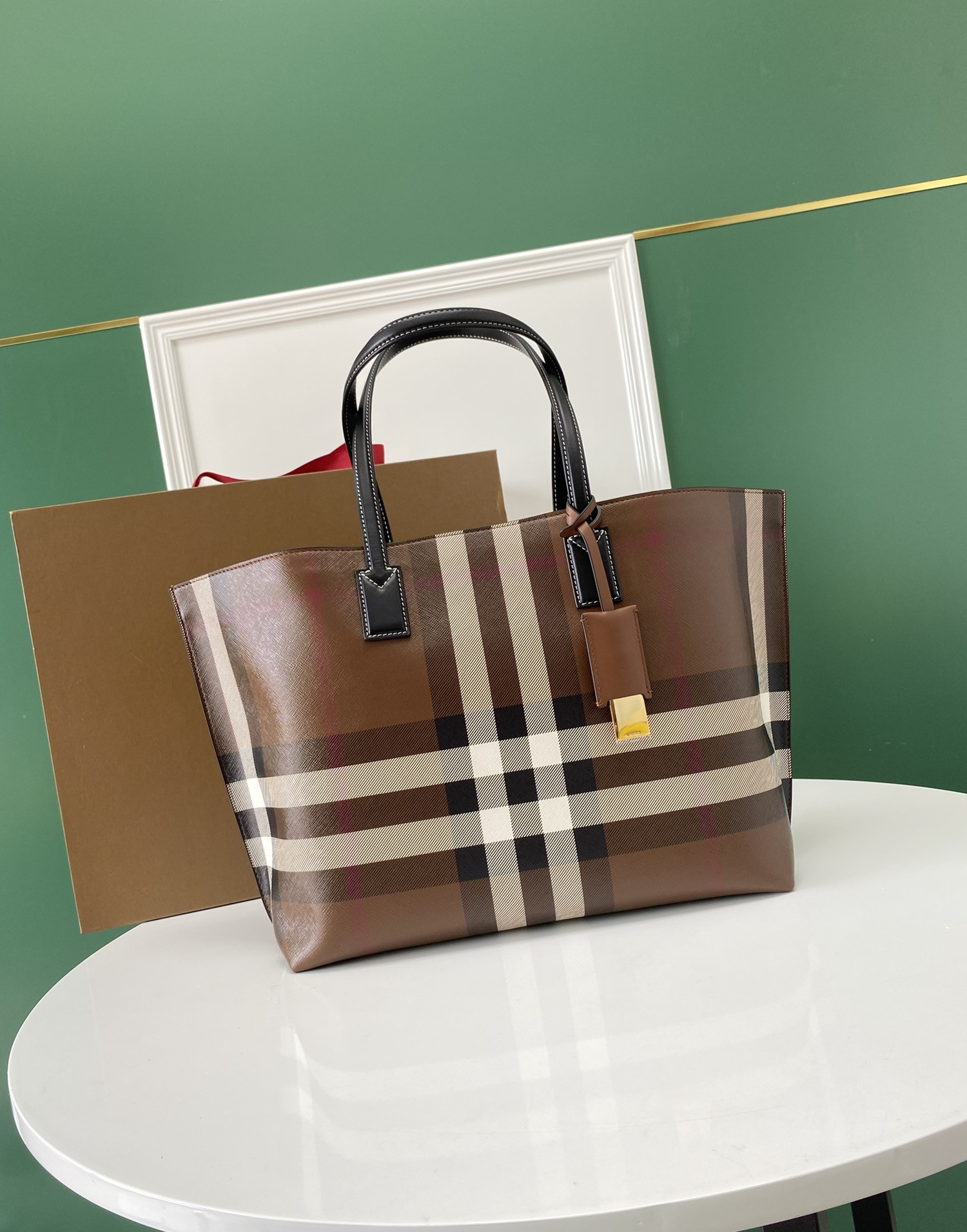 B**rry leather tote