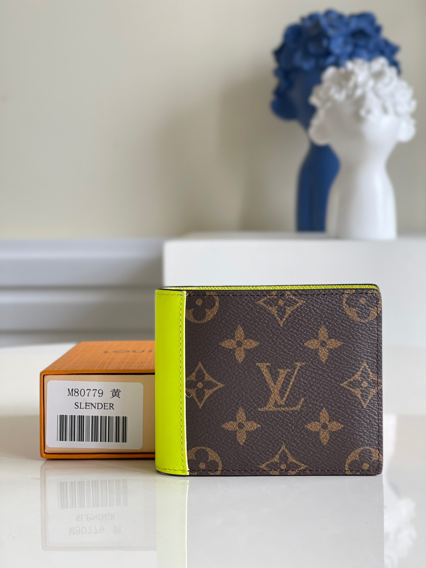 l0*is V*t0n multiple wallet