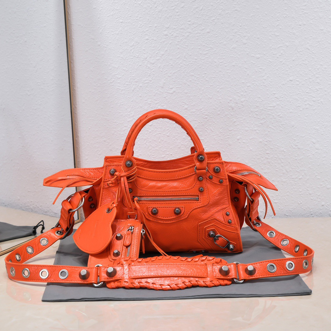 Ba*len*cia*ga neo cagole xs handbag