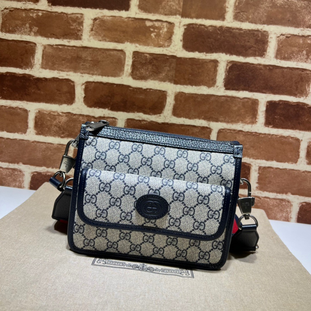 G*u*i messenger bag with interlocking g