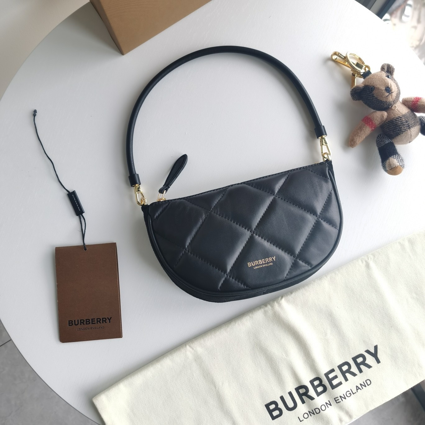 B**rry olympia pouch