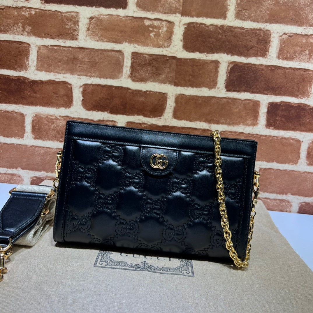 G*u*i gg matelassé leather shoulder bag