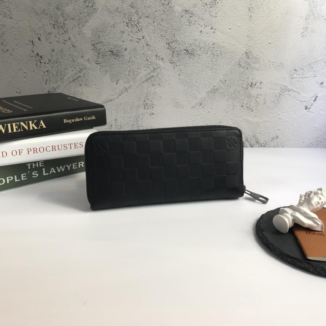 l0*is V*t0n zippy wallet vertical