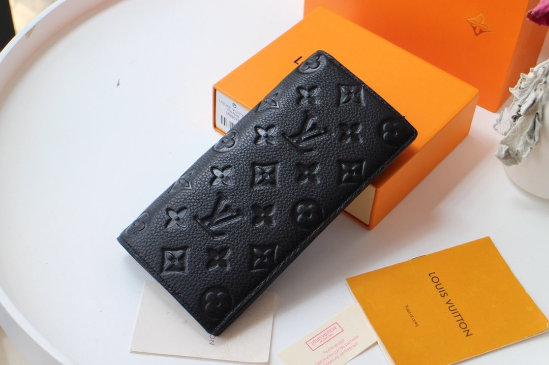 l0*is V*t0n brazza wallet