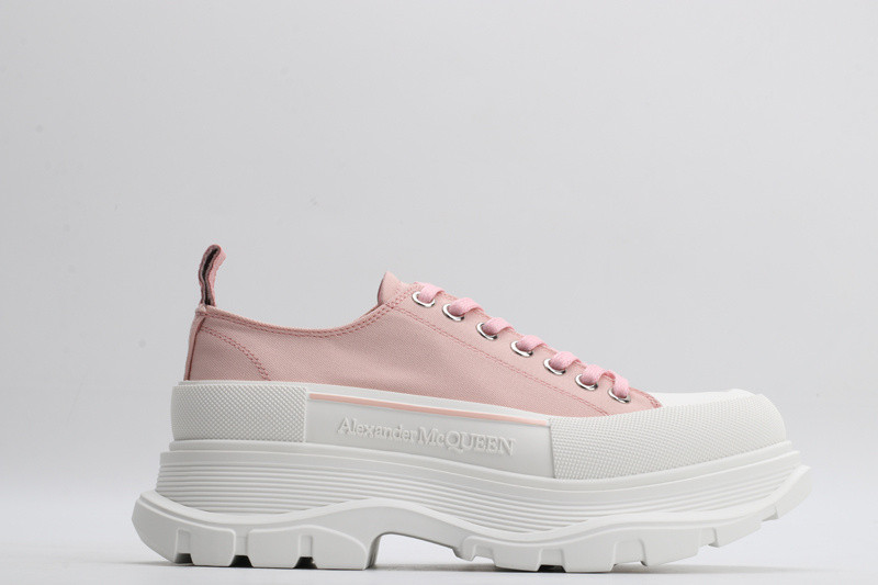 ale*d*r M*Q*en tread slick lace up
