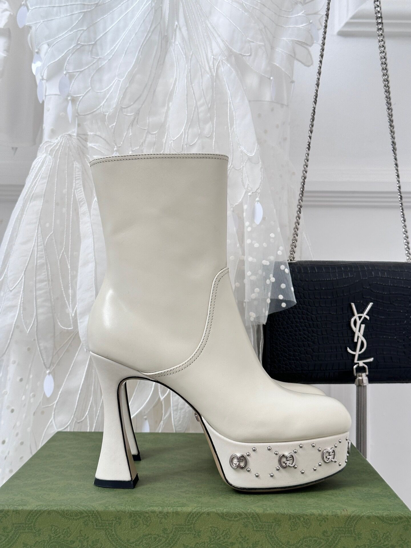 G*u*i gg leather platform ankle boots