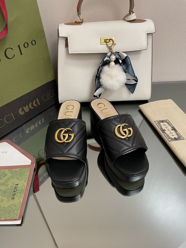 G*u*i women's double g thong sandal