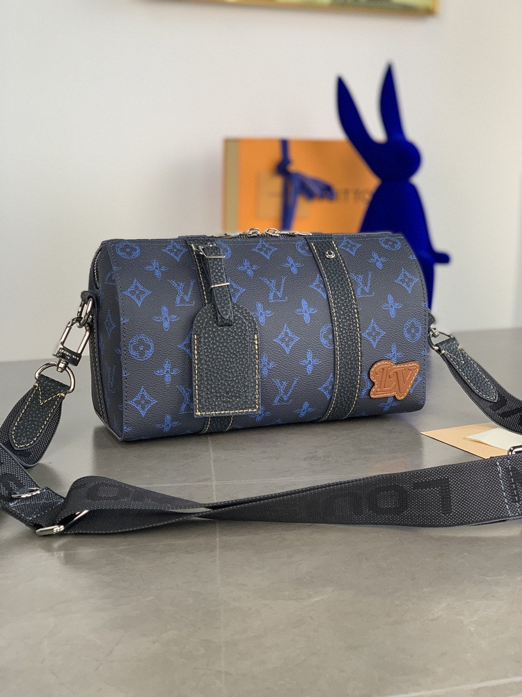 l0*is V*t0n city keepall